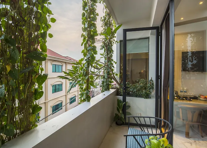 Natural House Hotel 3*