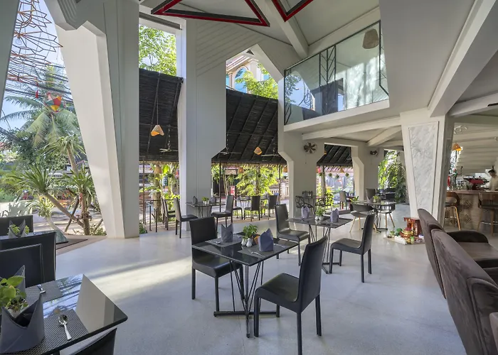 Natural House Hotel 3*